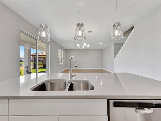 Building Photo - Savanna, Lakewood Ranch 4 bed/2.5 bath Unfurnished Home