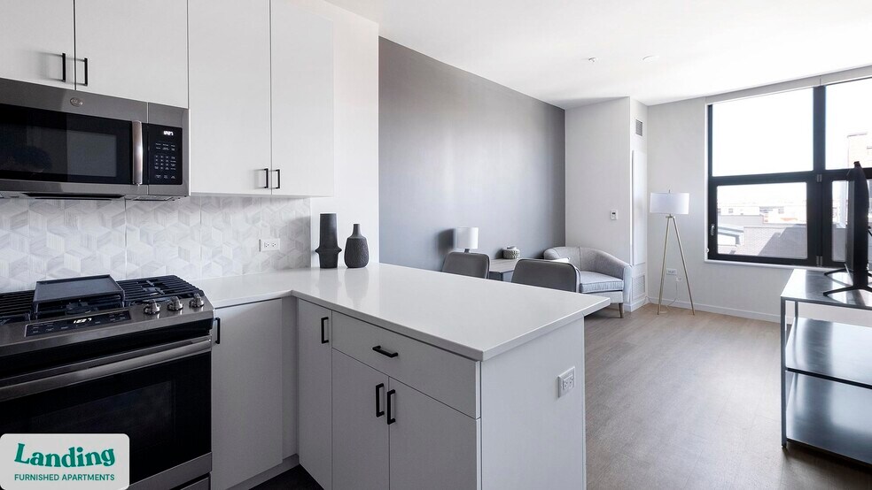 Building Photo - 2480-2522-2522 N Milwaukee Ave