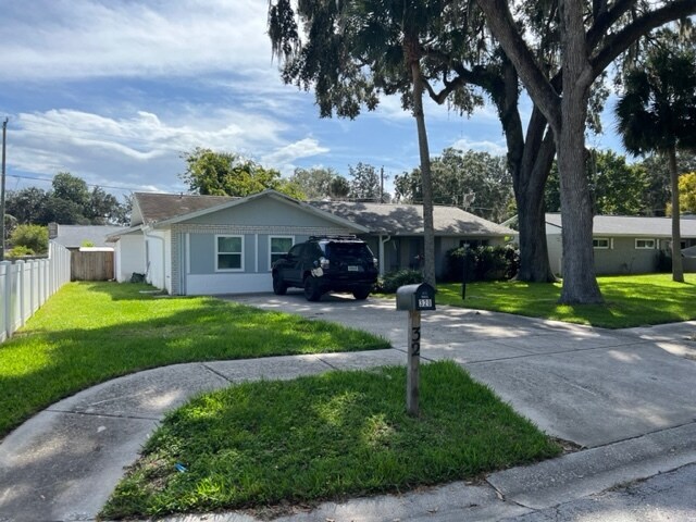 Building Photo - 320 S Brighton Dr