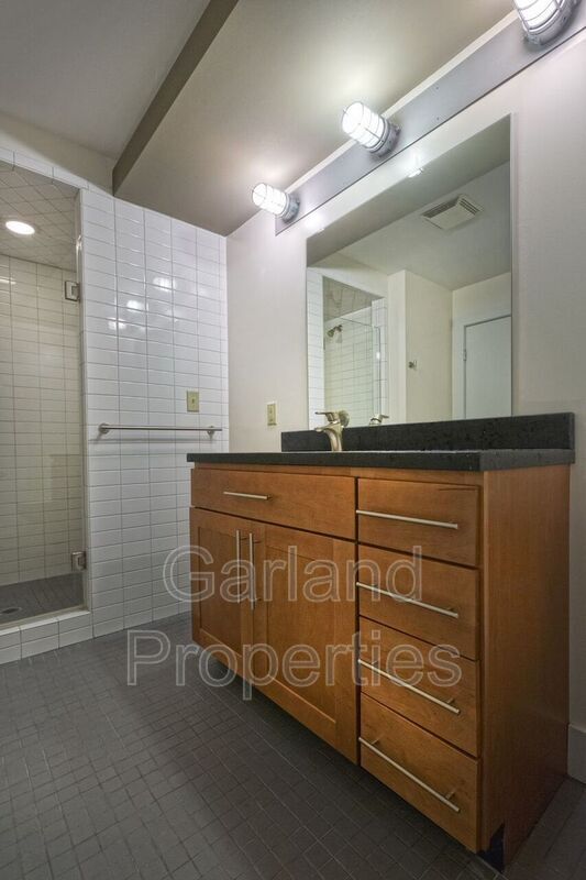 Building Photo - 111 Kirk Ave SW