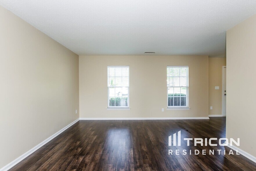 Building Photo - 1618 Galesburg St