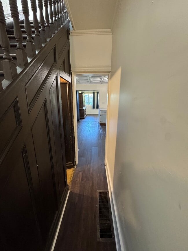 Building Photo - 3 Bedroom 1.5 Bath in Natrona Heights!