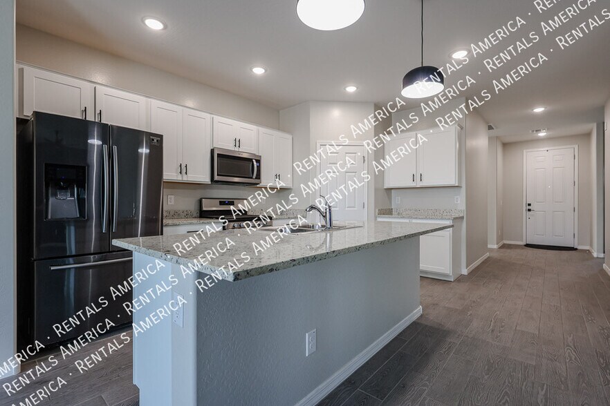 Building Photo - 5612 W Ldg Dr