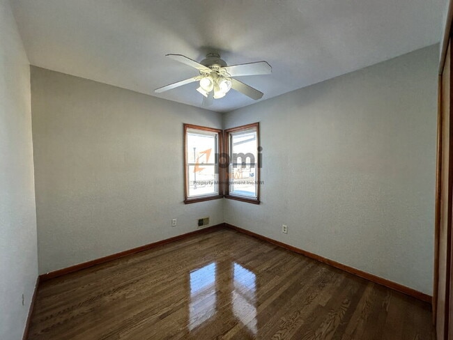 Building Photo - 6617 Parrish Ave