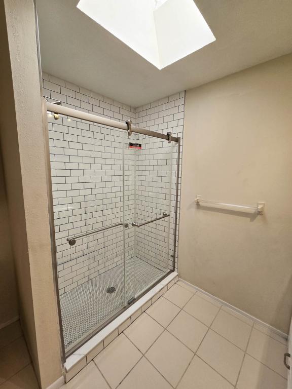 Building Photo - 1232 Woodridge Ct