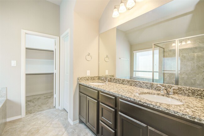 Building Photo - 29006 Crystal Rose Ln