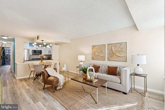 Building Photo - 1245 13th St NW