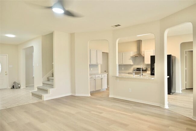 Building Photo - 23902 Spring Way Dr