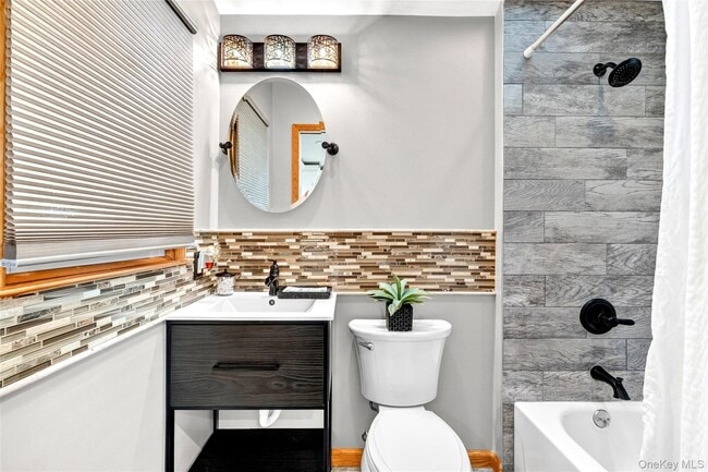 Building Photo - 109 Broadway