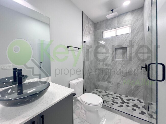Building Photo - 3bed/2bath Apartment in Edinburg.  Don't M...