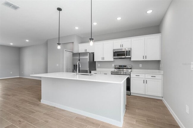 Building Photo - 23 Weymouth Ln