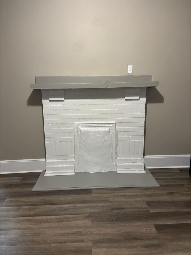 Building Photo - Three Bedroom Home in Chattanooga TN