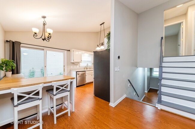 Building Photo - 1716 Paddington Ave