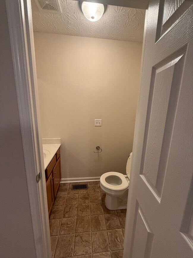 Building Photo - Upper Stone Apartments