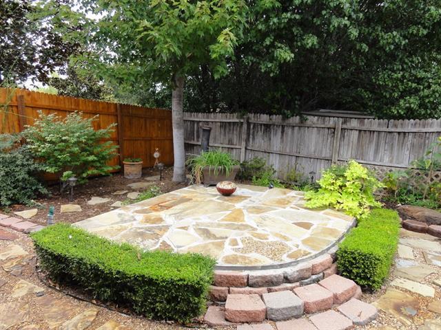 Building Photo - 10711 Sweet Water Dr