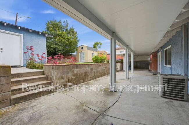 Building Photo - 9002 Watson Pl