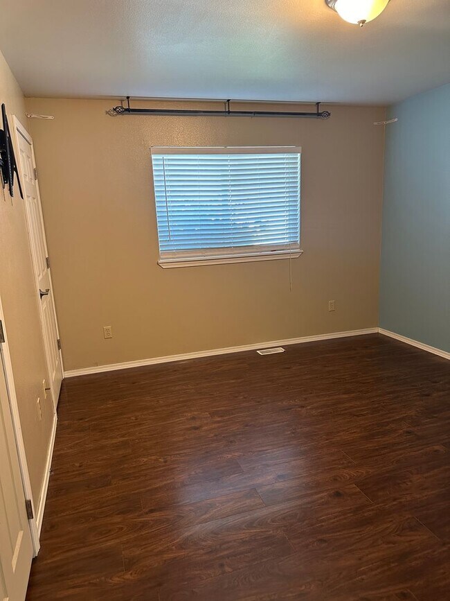 Building Photo - 2 Bedroom 2 Bathroom Home for Rent