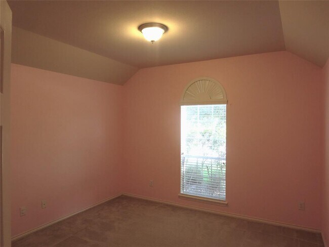 Building Photo - 21710 Grand Hollow Ln
