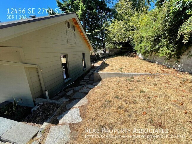 Building Photo - 12456 SE 27th St