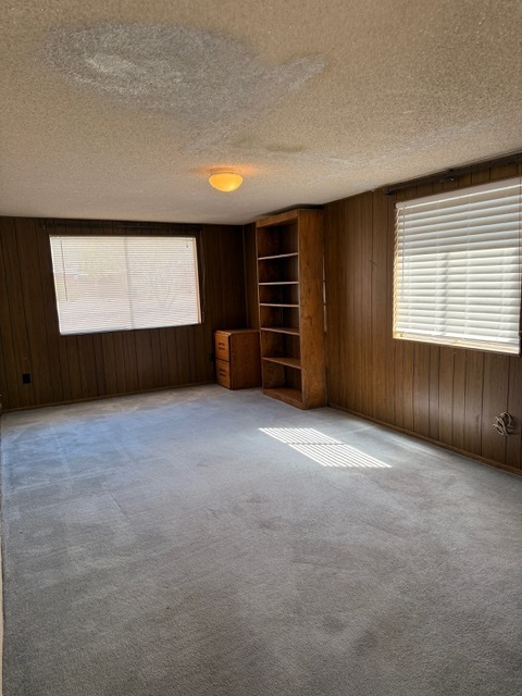 Building Photo - 5818 E Rosewood St