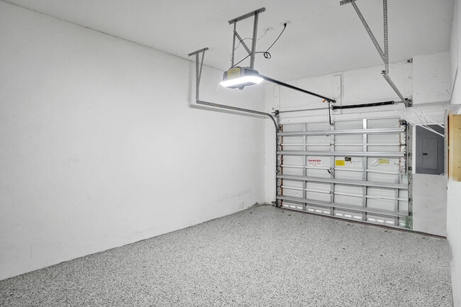 Building Photo - 5779 NW 120th Ave