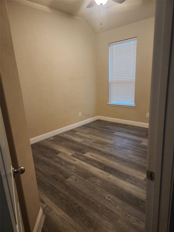 Building Photo - 8119 Sweet Gardens Ct