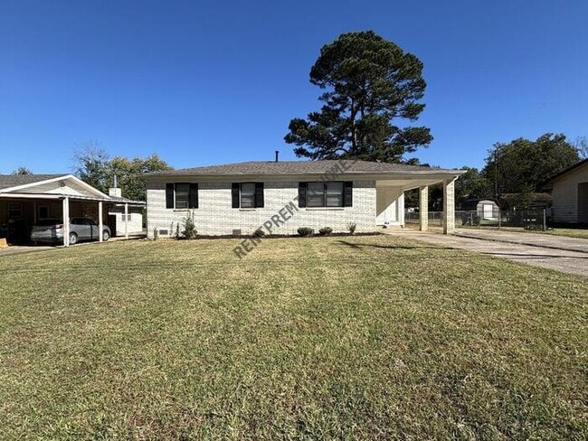 Primary Photo - 1116 Southeastern Ave