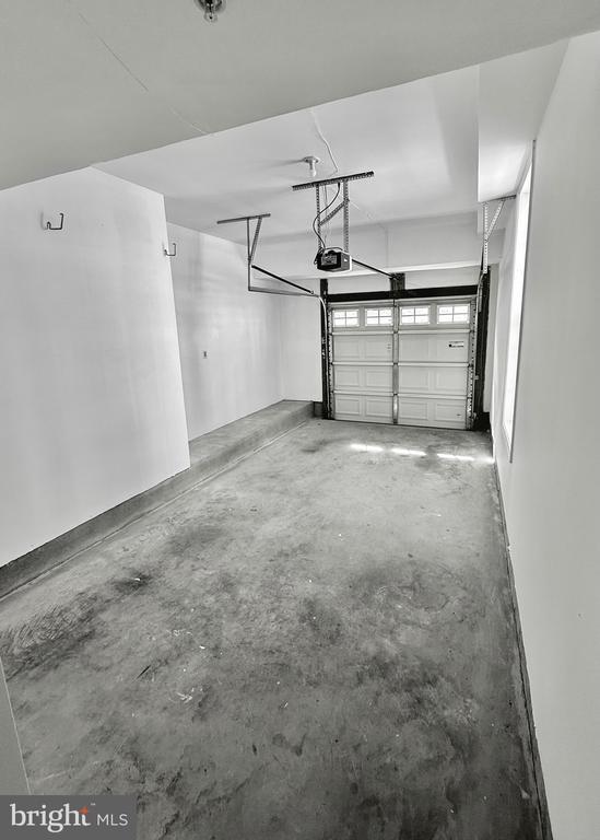 Primary Photo - 23479 Buckland Farm Terrace