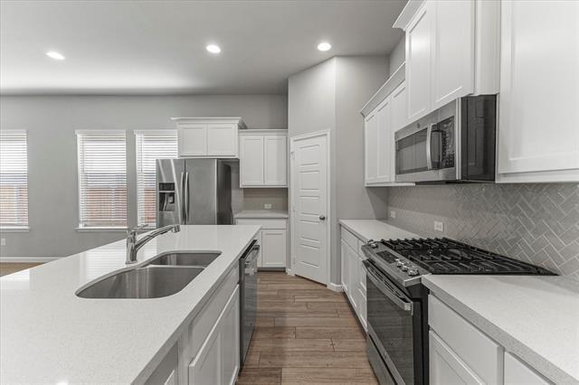 Building Photo - 2412 Bathwick Ln