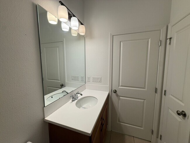 Building Photo - Beautiful Single Family Home in Clermont