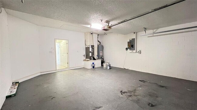 Building Photo - 123 Jaybee Ave