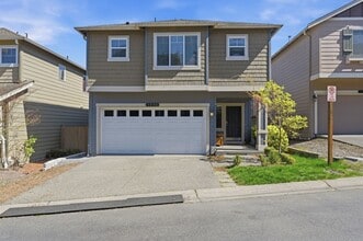 Building Photo - Lake Stevens Gem