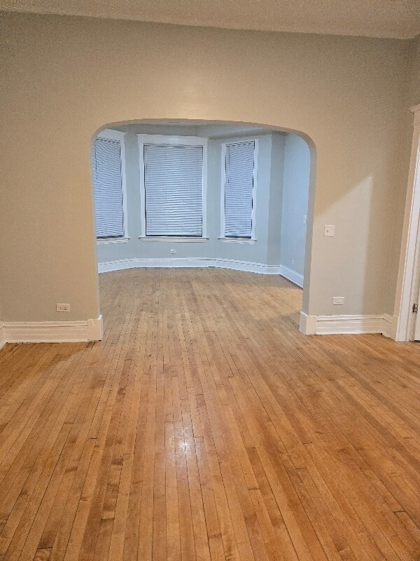 Building Photo - 1309 S Komensky Ave