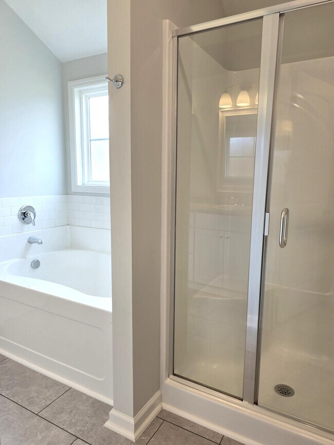 Building Photo - 1293 Elbron Dr