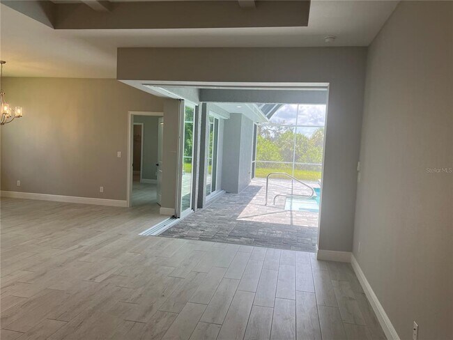 Building Photo - 133 Thelma Dr