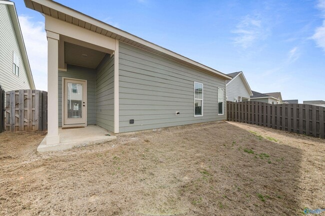Building Photo - 1013 Highgrove Hts NW