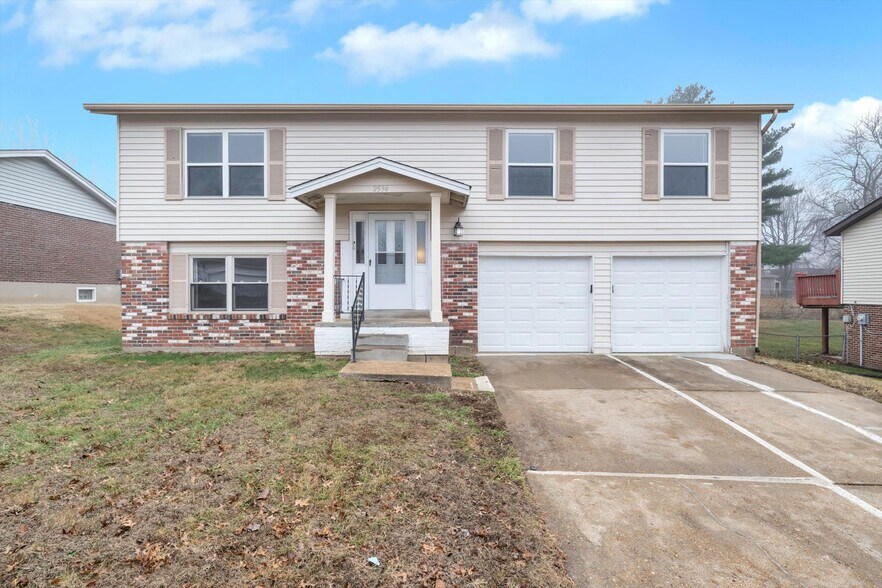 Building Photo - 2534 Millvalley Dr