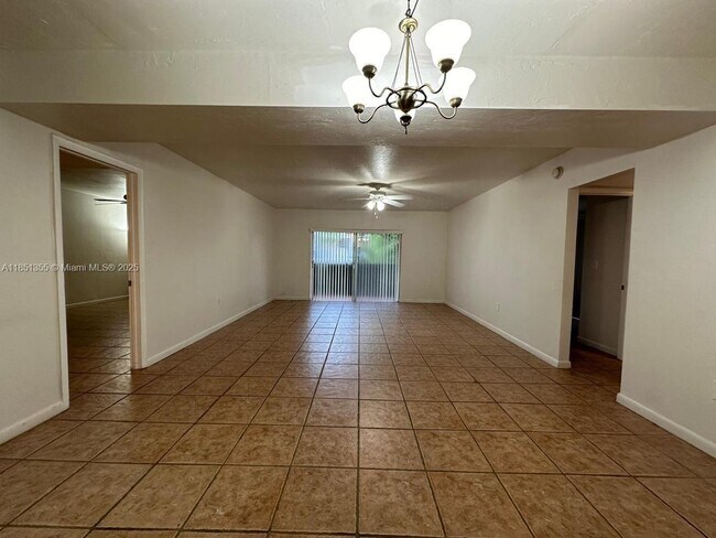 Building Photo - 8335 SW 72nd Ave