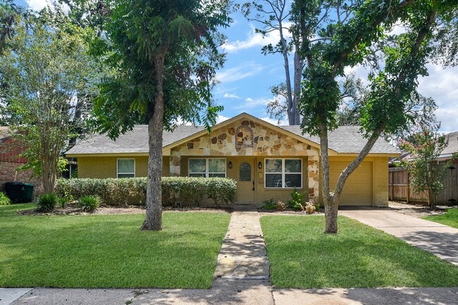 Building Photo - 5209 De Milo Dr