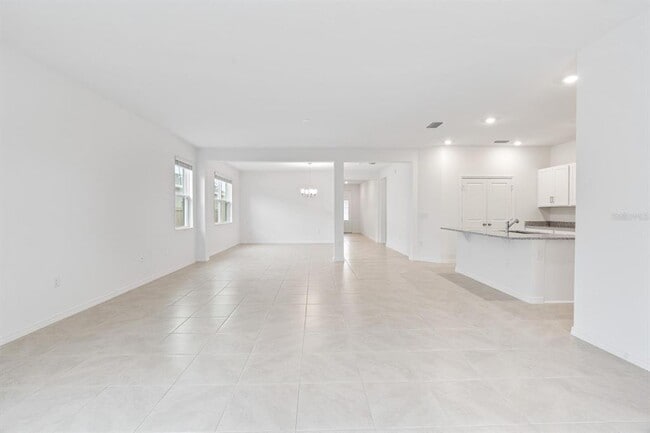 Building Photo - 3406 Sanctuary Dr