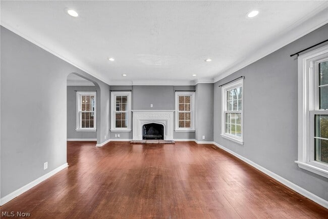 Building Photo - 16809 Scottsdale Blvd