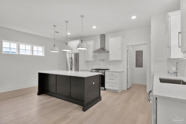 Building Photo - 17 N L St