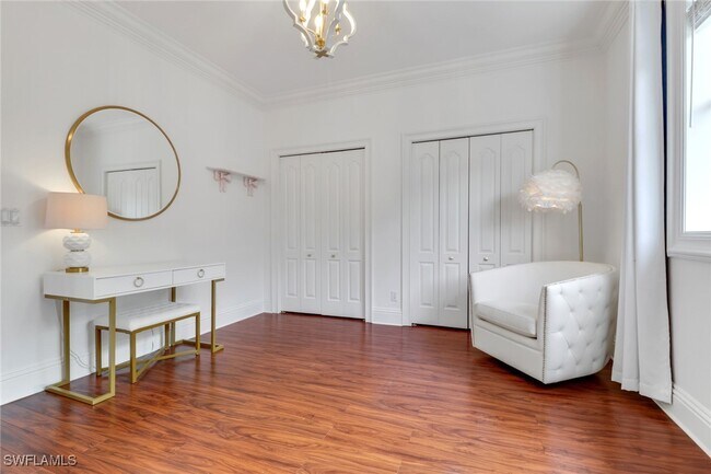 Building Photo - 10213 S Silver Palm Dr