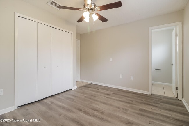 Building Photo - 2495 E Sherwood Cir