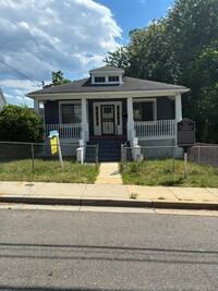 Building Photo - 6107 Foote St