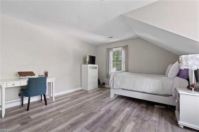 Building Photo - 1805 Monet Ct