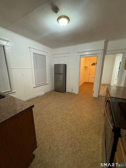 Building Photo - 20 Michael St