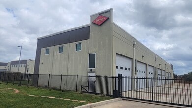 Building Photo - 1435 FM 1463