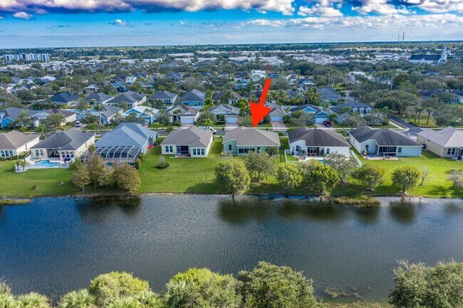 Building Photo - 10671 SW Waterway Ln