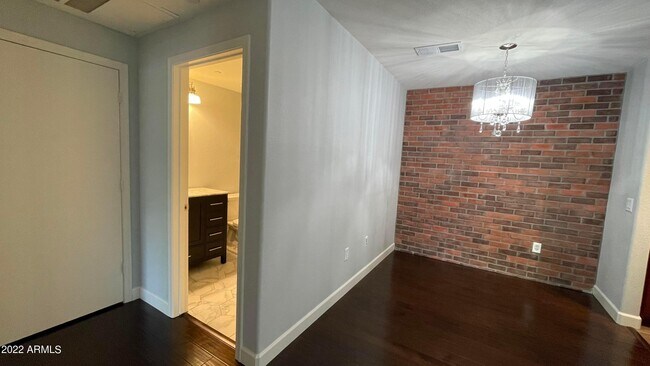 Building Photo - 3302 N 7th St